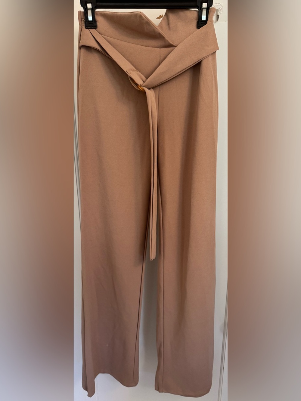 Fashion Nova Taupe Belted Wide Leg Pants Size M - NWOT